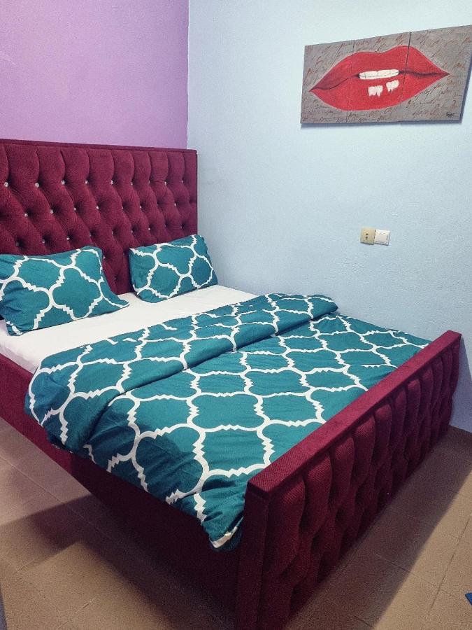 Residence Sighaka - Gold Apartment - Wifi, Gardien, Parking Douala Exterior photo